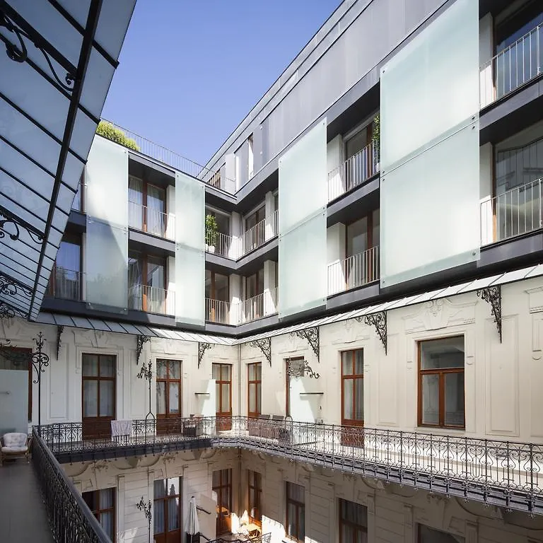 Splendid Residence Budapest 4*,