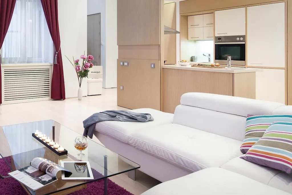 Splendid Residence Budapest 4*,